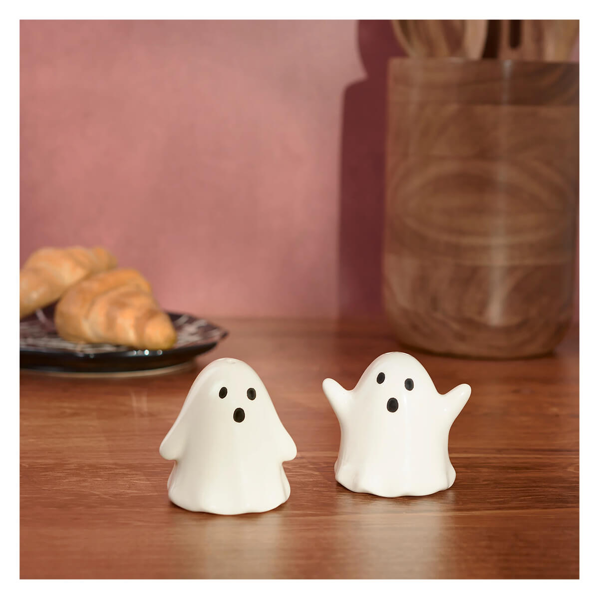 Ghost Salt & Pepper Set/2
